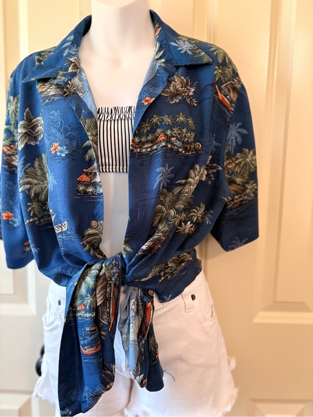 Blue Tropical  Shirt, unisex, men’s shirt ladies can wear too, size XL